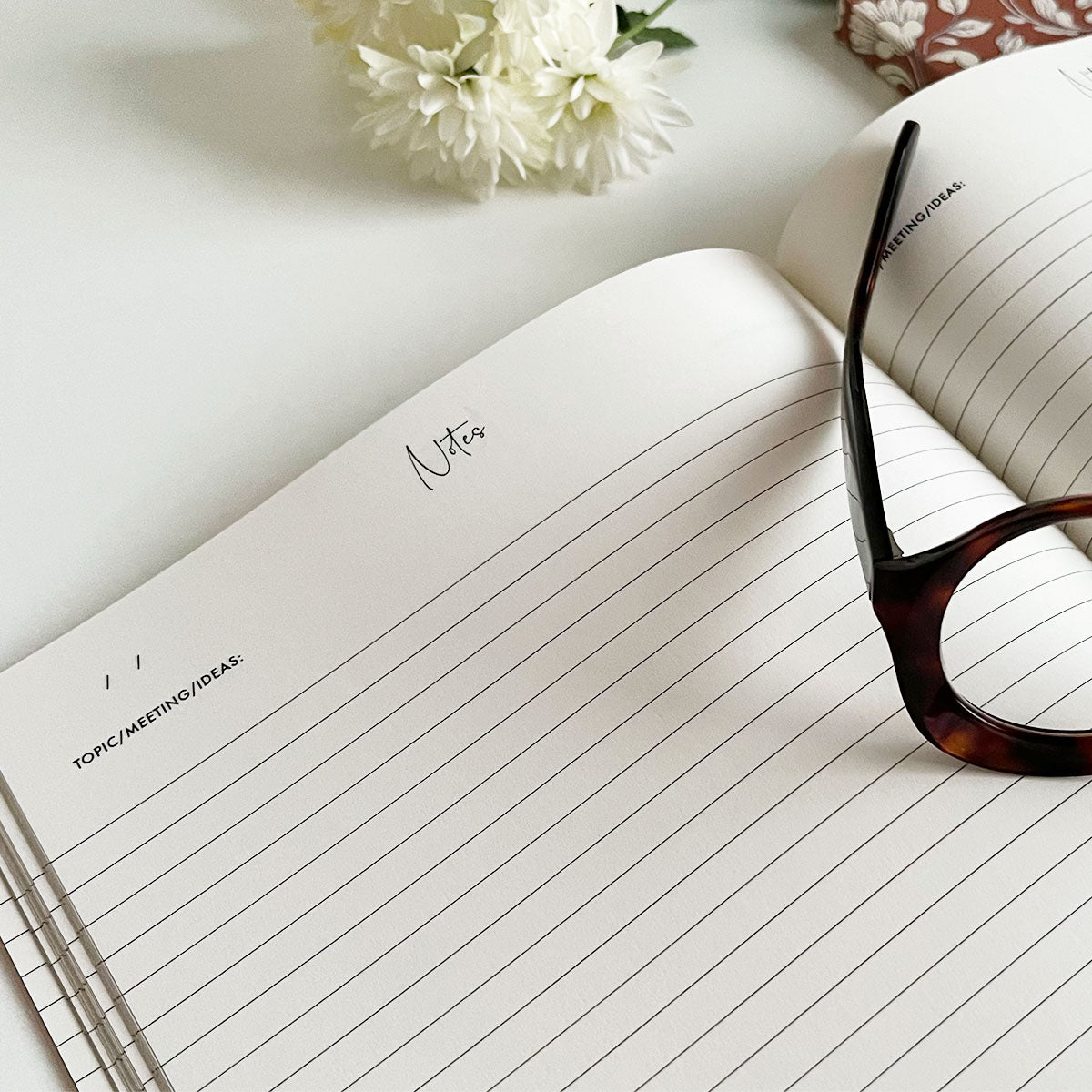 The Daily Companion Notebook (Vintage Floral)