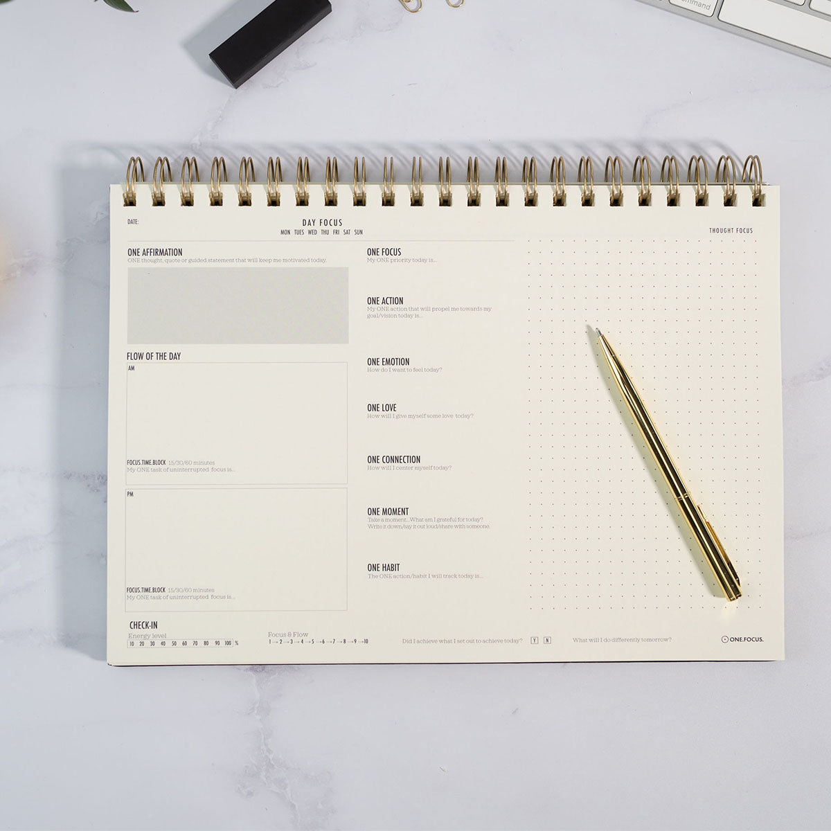 Daily Planner (Natural Linen)