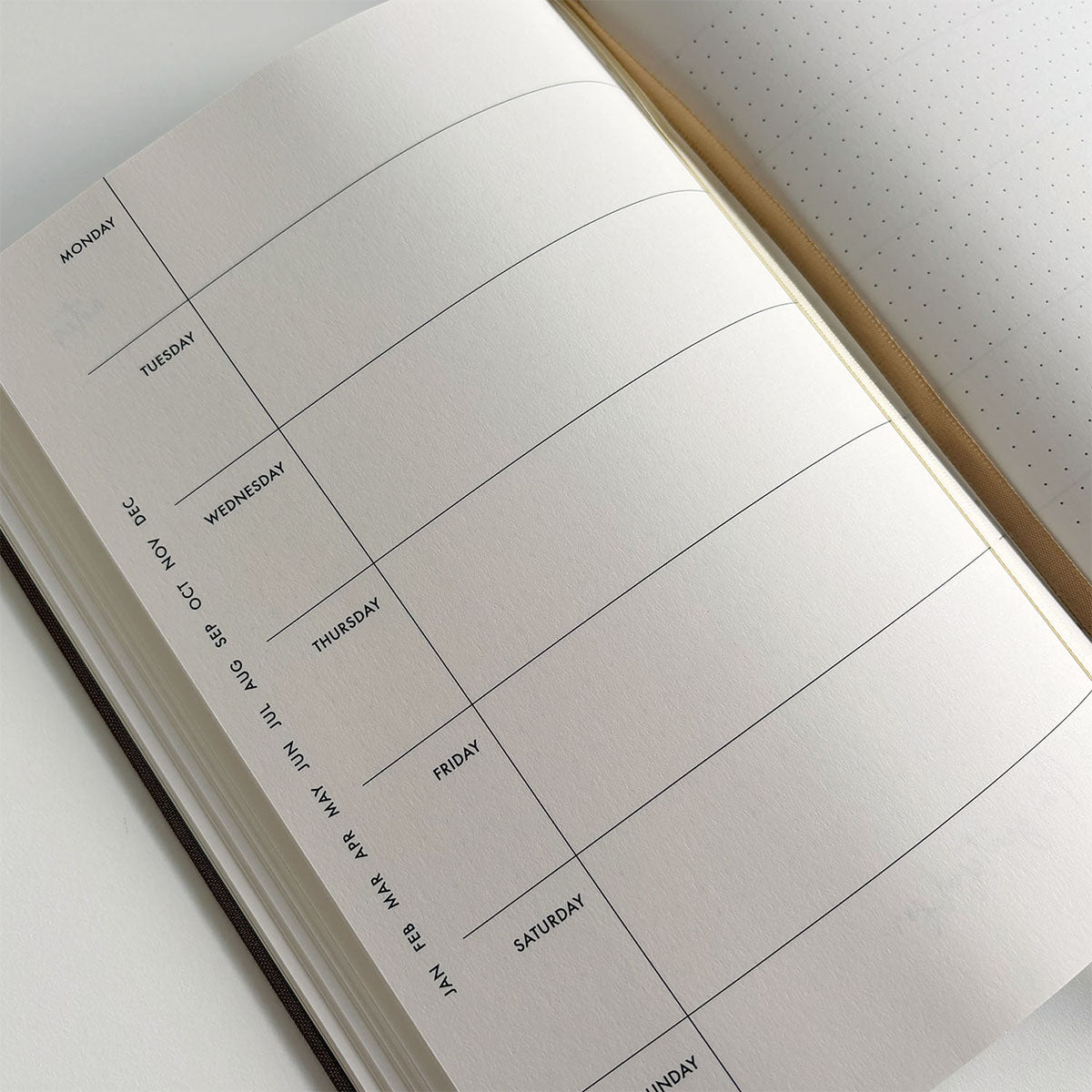The Weekly Planner (Milk Chocolate)