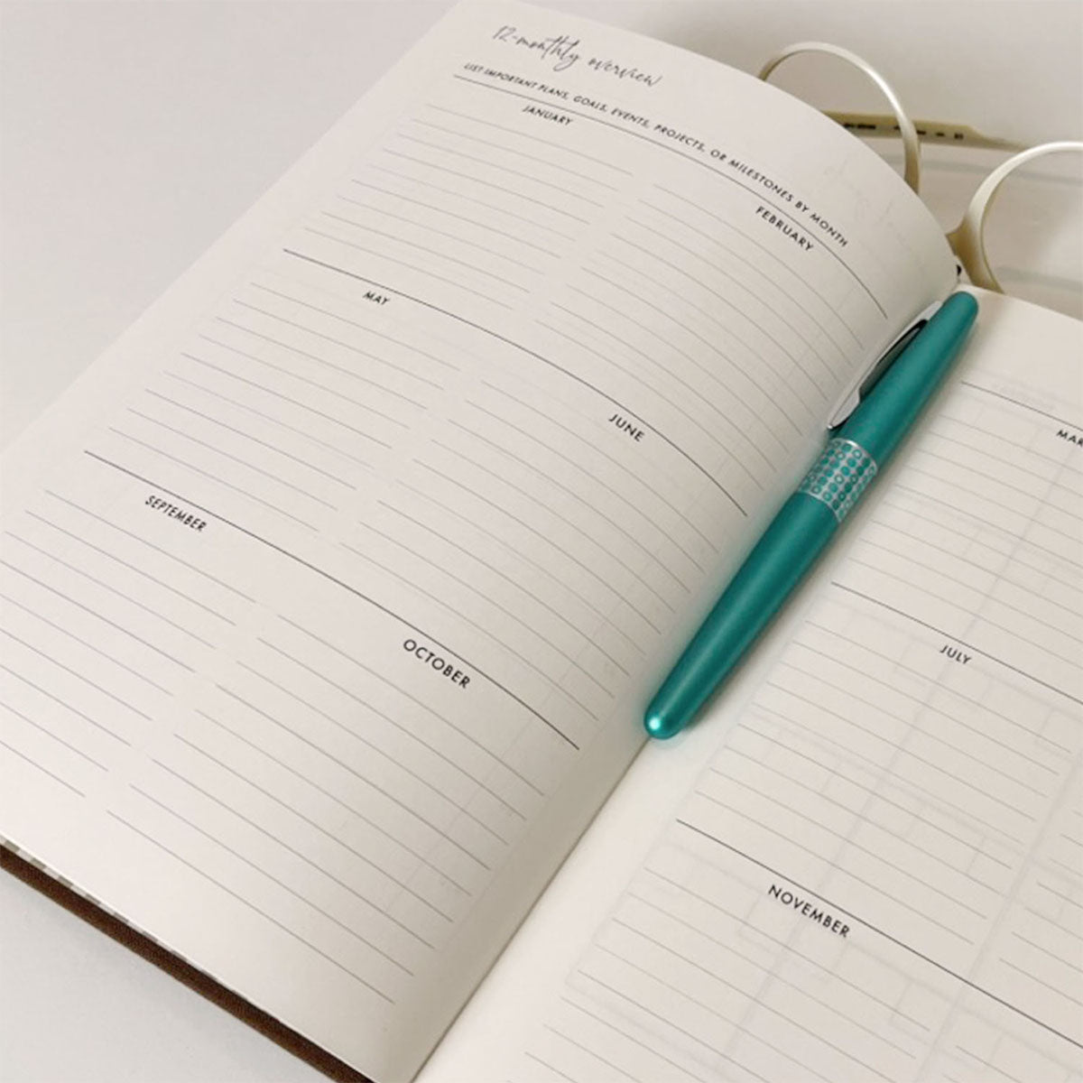 The Weekly Planner (Milk Chocolate)
